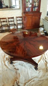 french polishing table